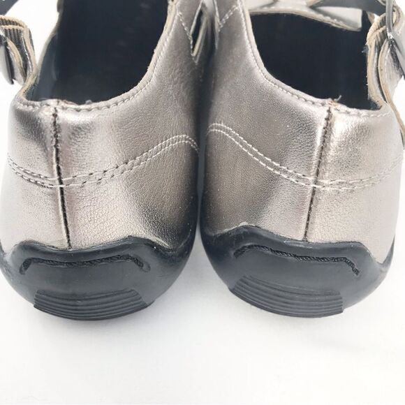 Ros Hommerson CAMEO Metallic Pewter Perforated Fisherman Loafer Sandals - Picture 13 of 16